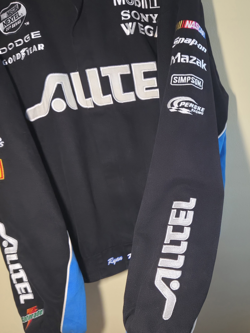 Black & Blue Racing-Style Bomber Jacket - Picture 4 of 9